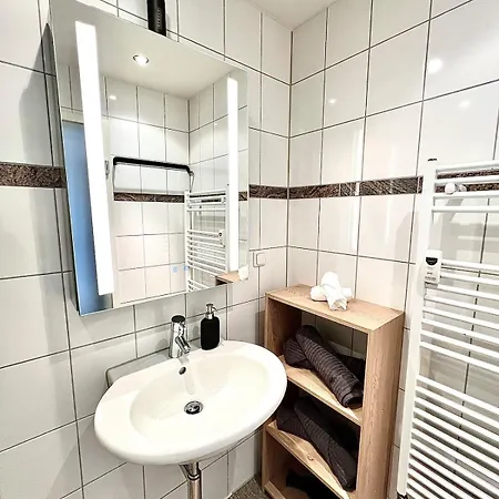 City-apartment Mit Rheinblick 아파트