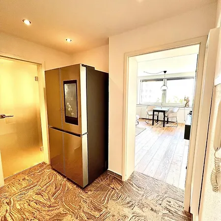 City-apartment Mit Rheinblick * Düsseldorf